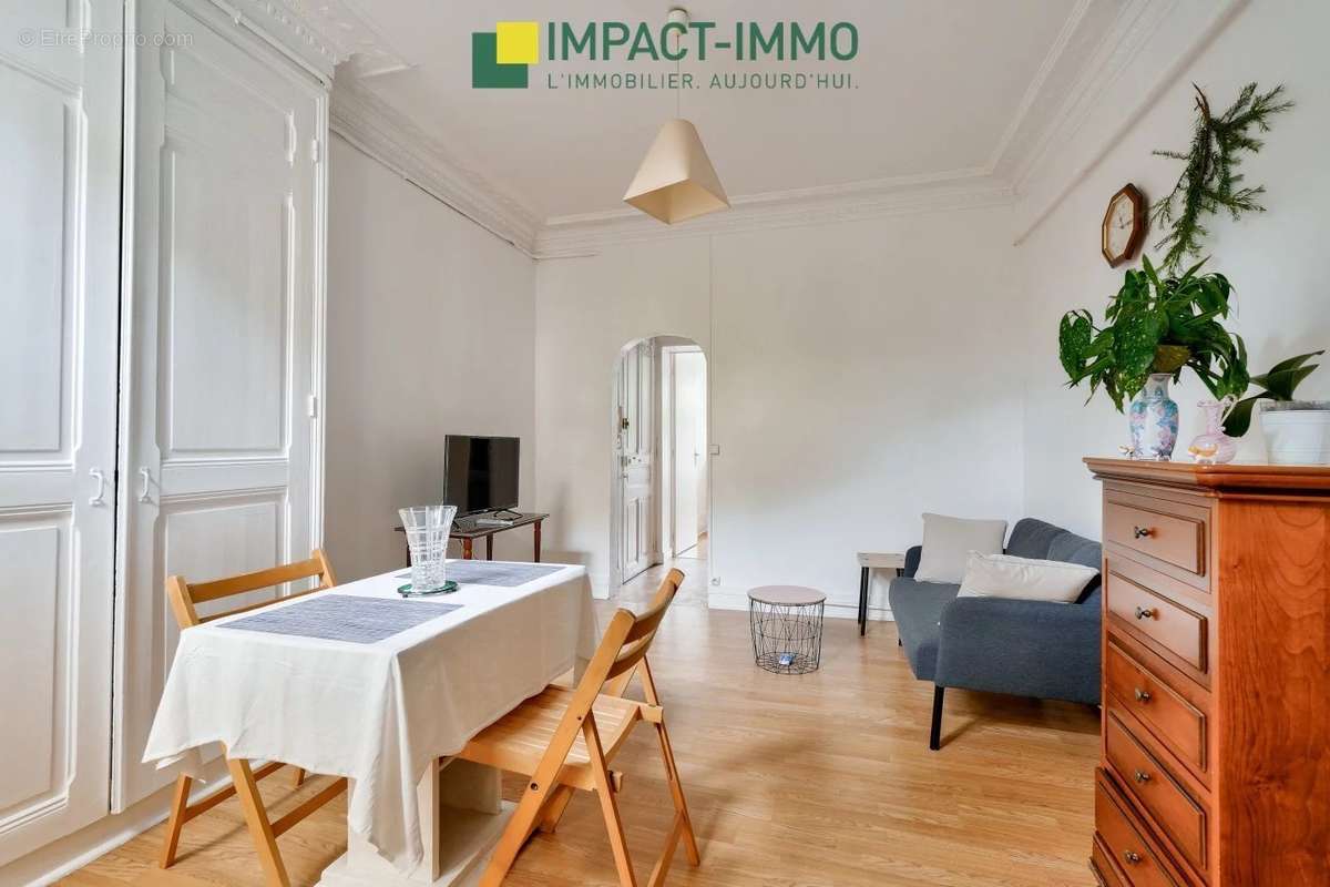 Appartement à COLOMBES