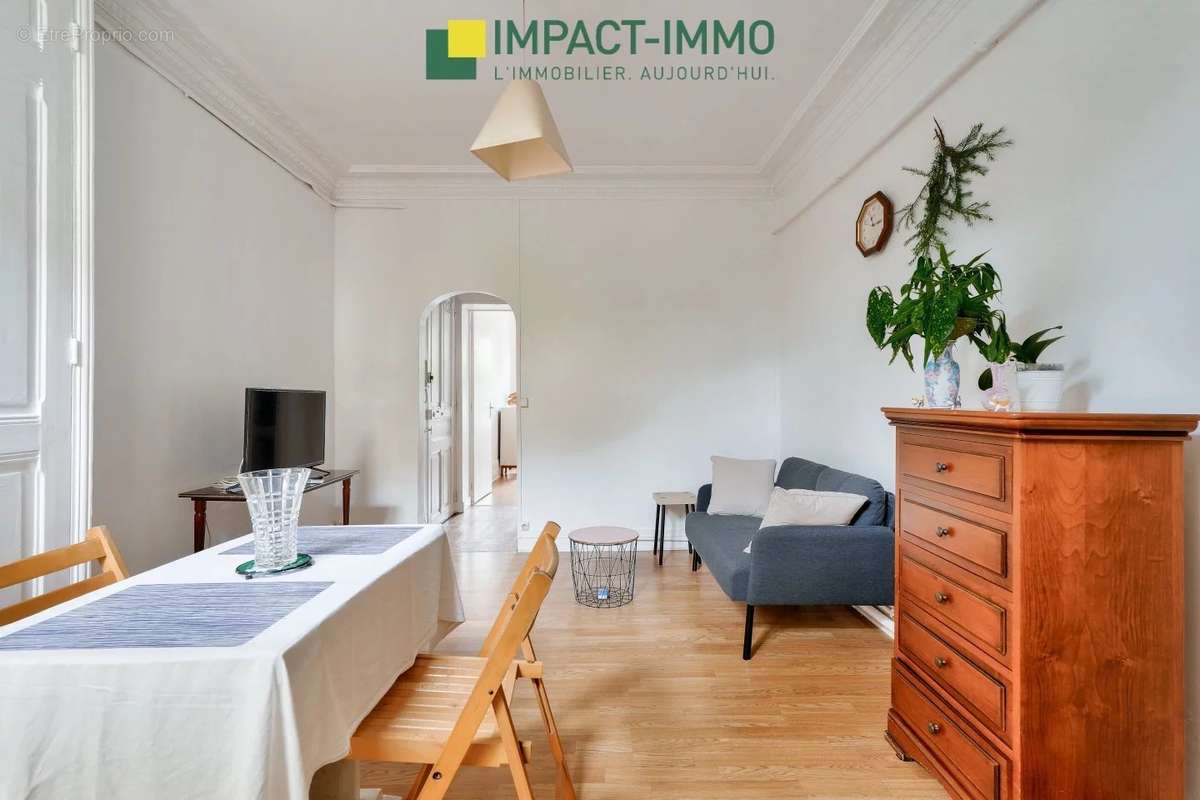 Appartement à COLOMBES