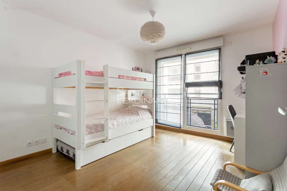 Appartement à LEVALLOIS-PERRET