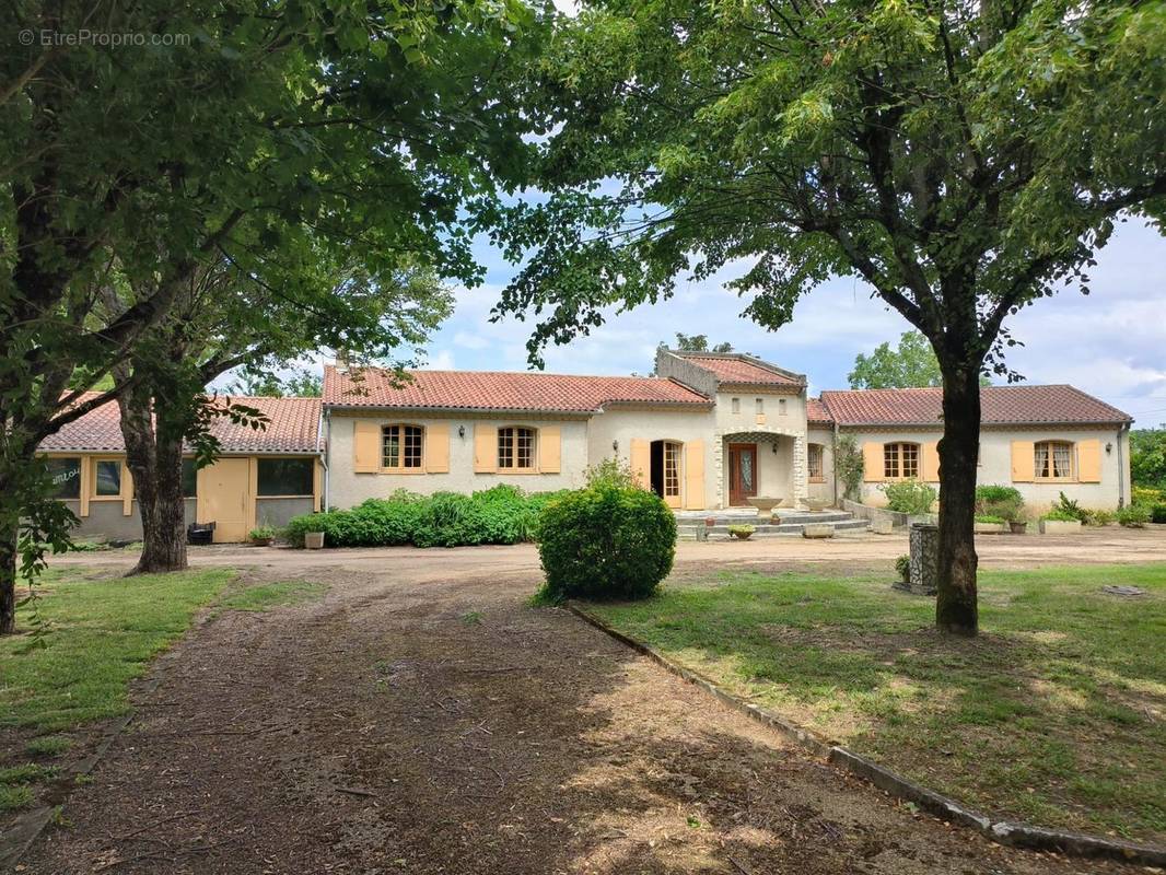 Maison à LABRUGUIERE