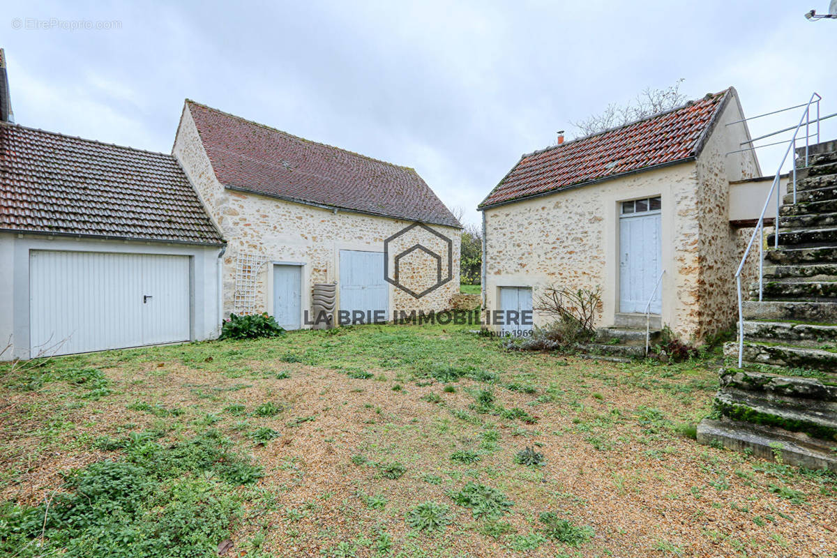 Maison à BRIE-COMTE-ROBERT