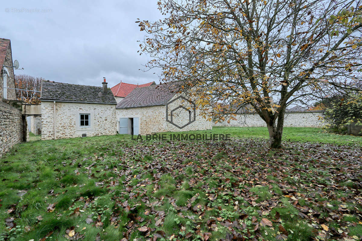 Maison à BRIE-COMTE-ROBERT