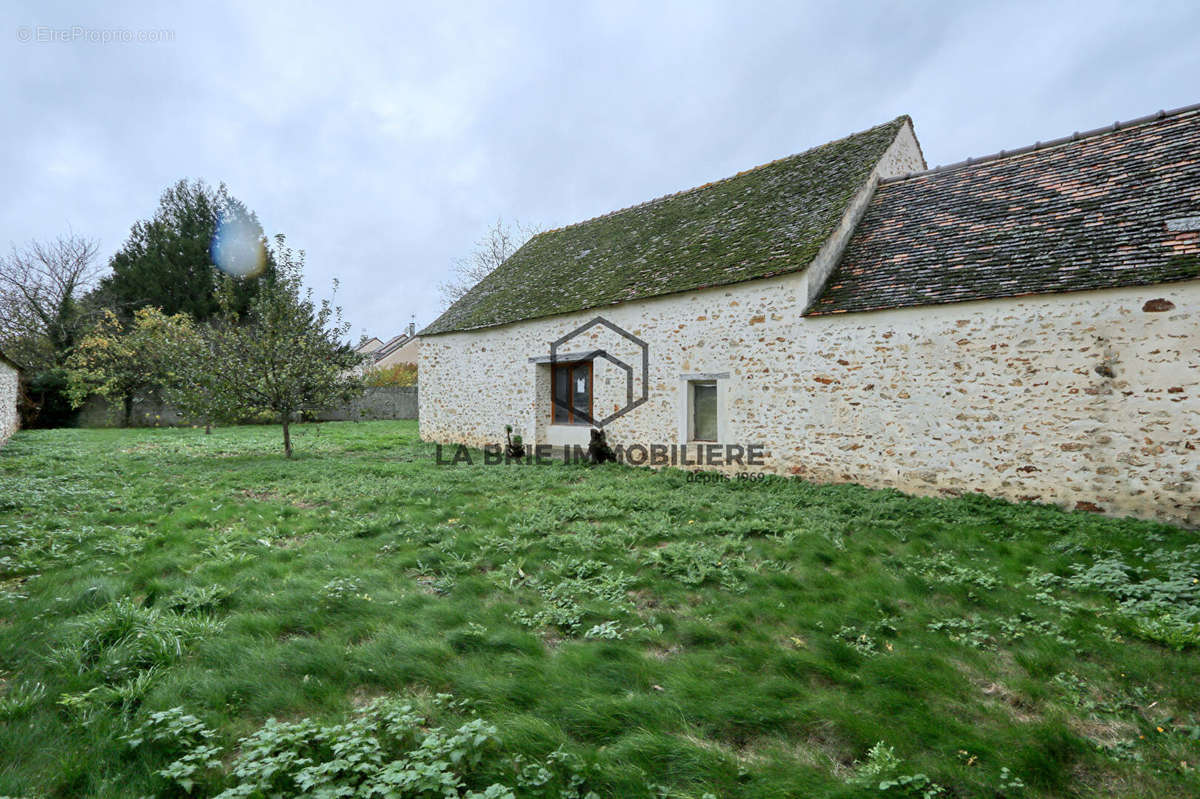 Maison à BRIE-COMTE-ROBERT