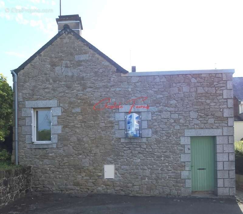 Appartement à LOUVIGNE-DU-DESERT