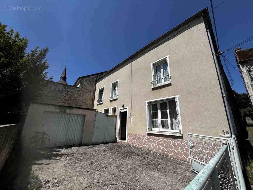 Maison à LA FERTE-GAUCHER