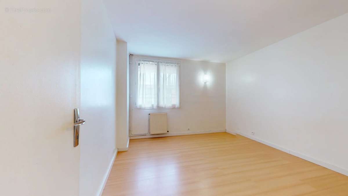 Appartement à NEUILLY-PLAISANCE