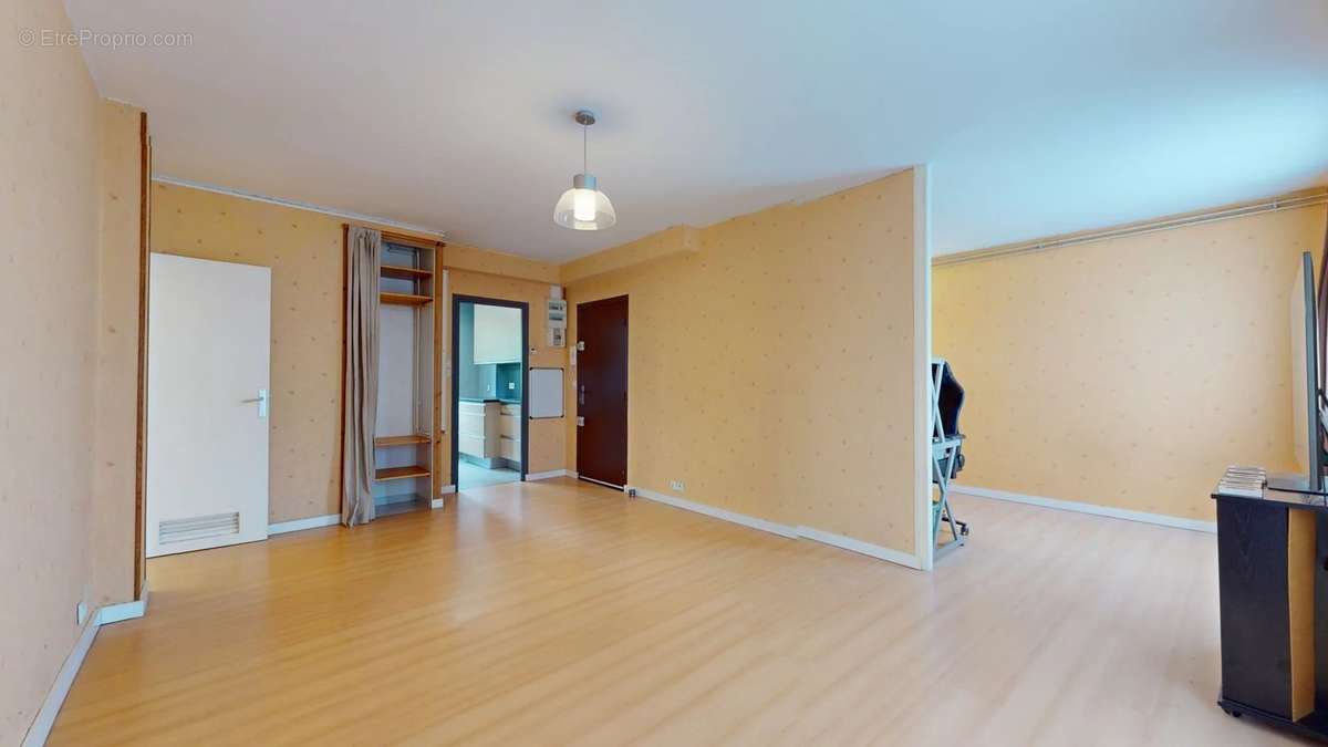 Appartement à NEUILLY-PLAISANCE