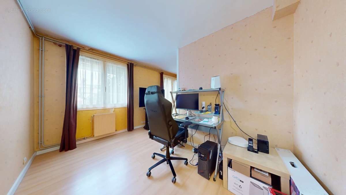 Appartement à NEUILLY-PLAISANCE