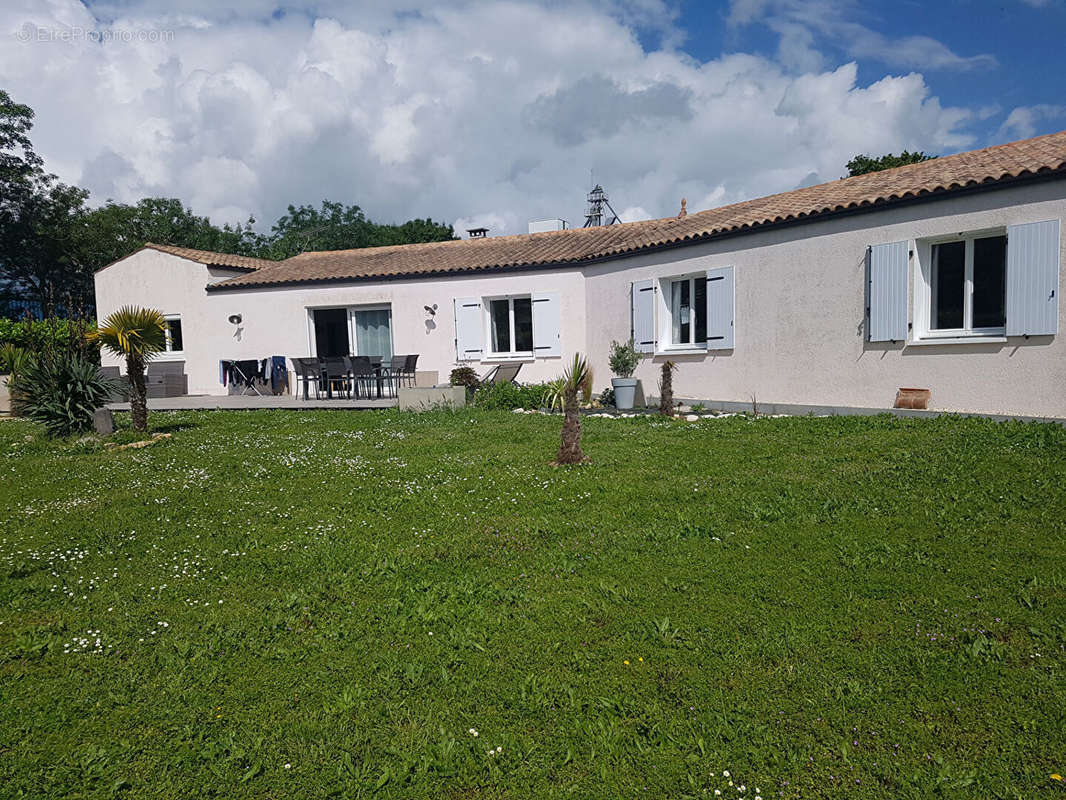 Maison à SAINT-CHRISTOPHE