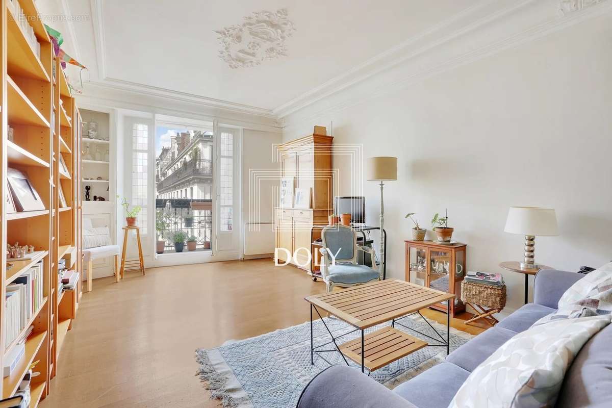 Appartement à PARIS-9E