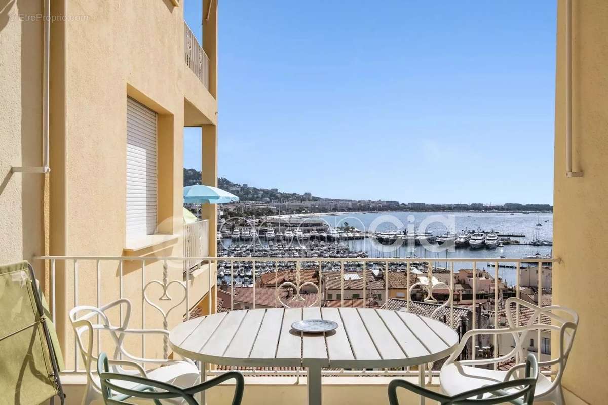 Appartement à CANNES