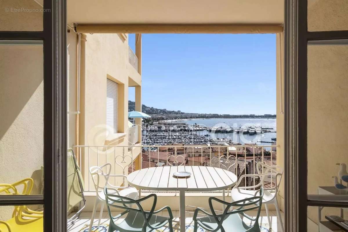 Appartement à CANNES