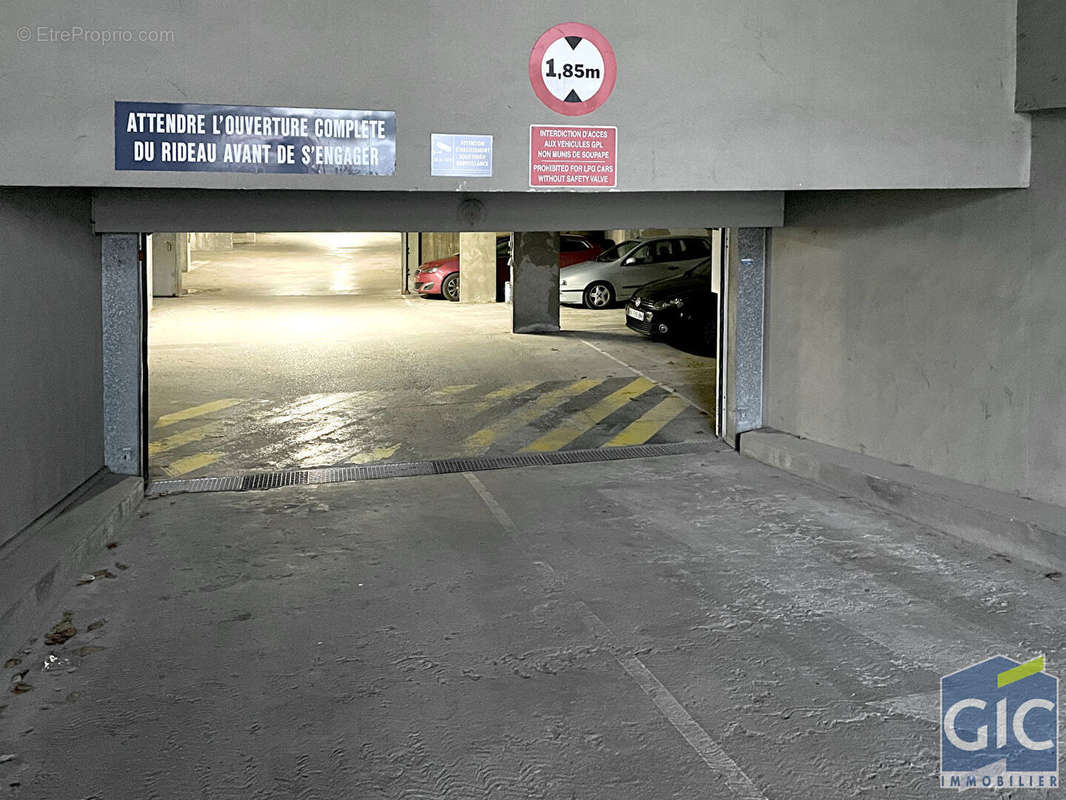 Parking à CAEN