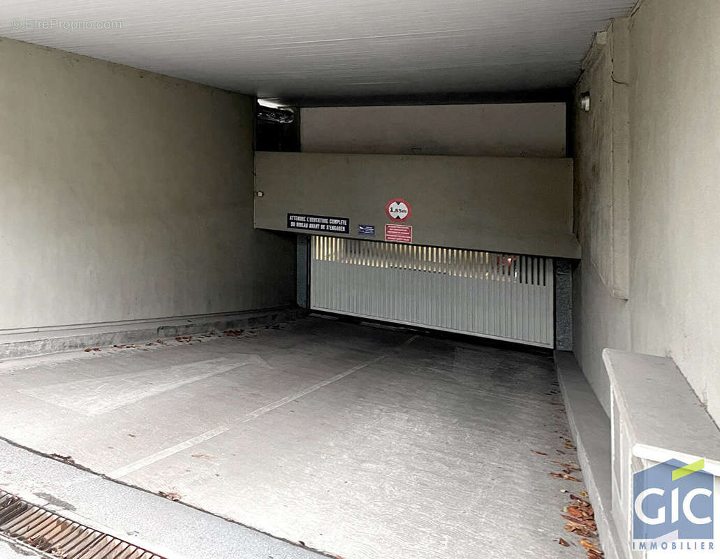 Parking à CAEN