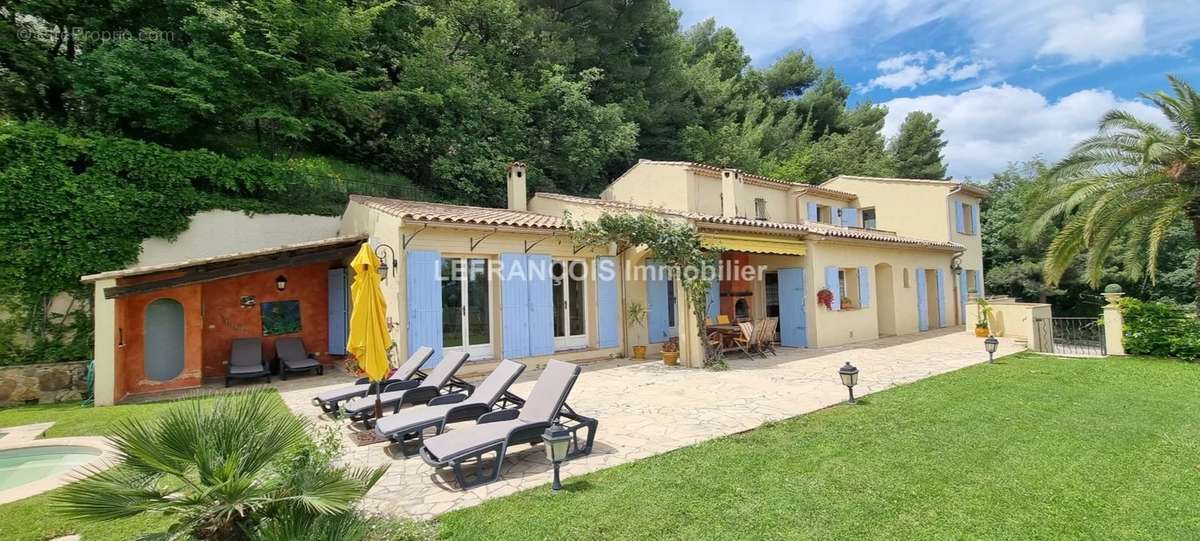 Maison à LE BAR-SUR-LOUP