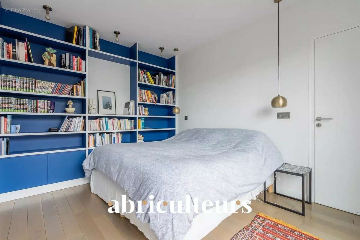 Appartement à PARIS-19E