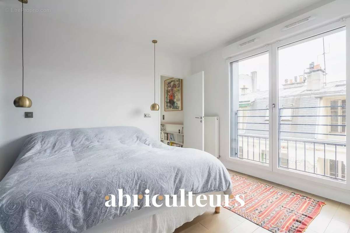 Appartement à PARIS-19E