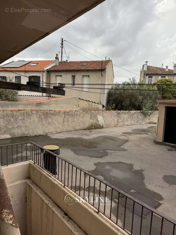 Appartement à MARSEILLE-4E