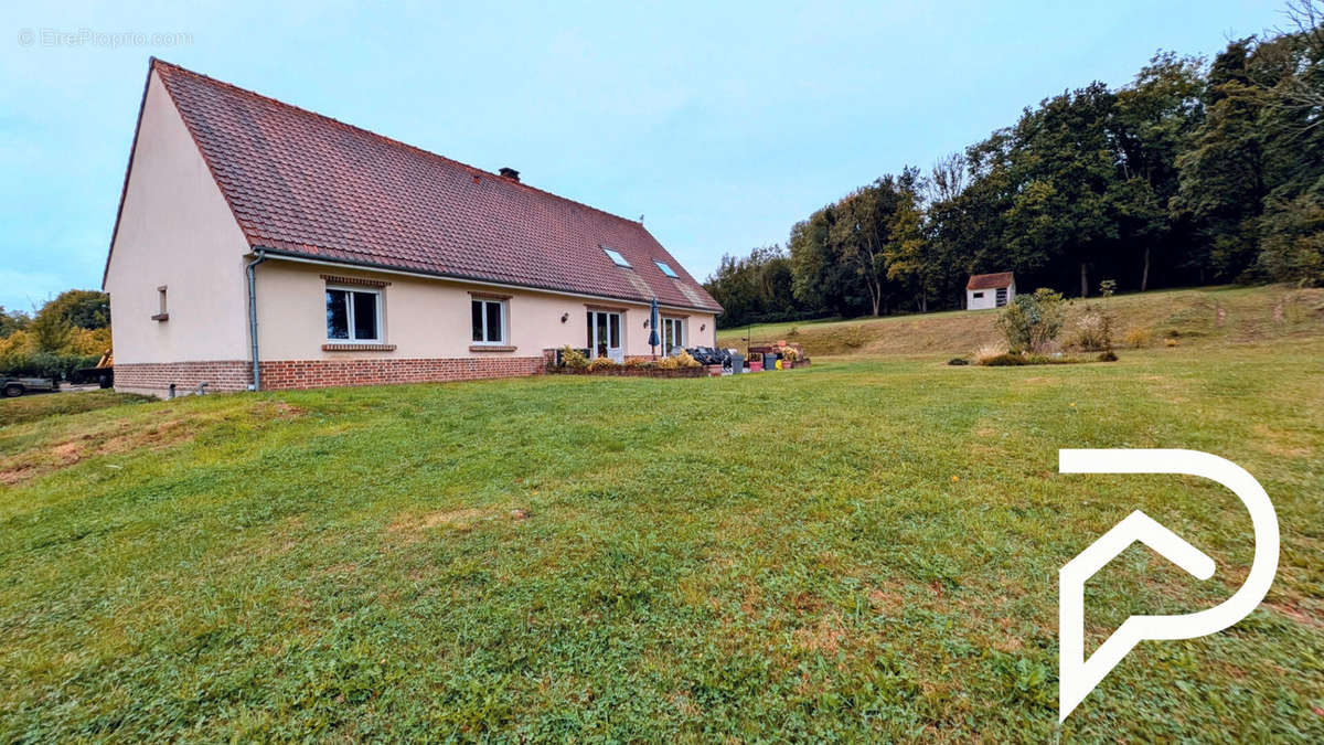 Maison à ESQUERDES