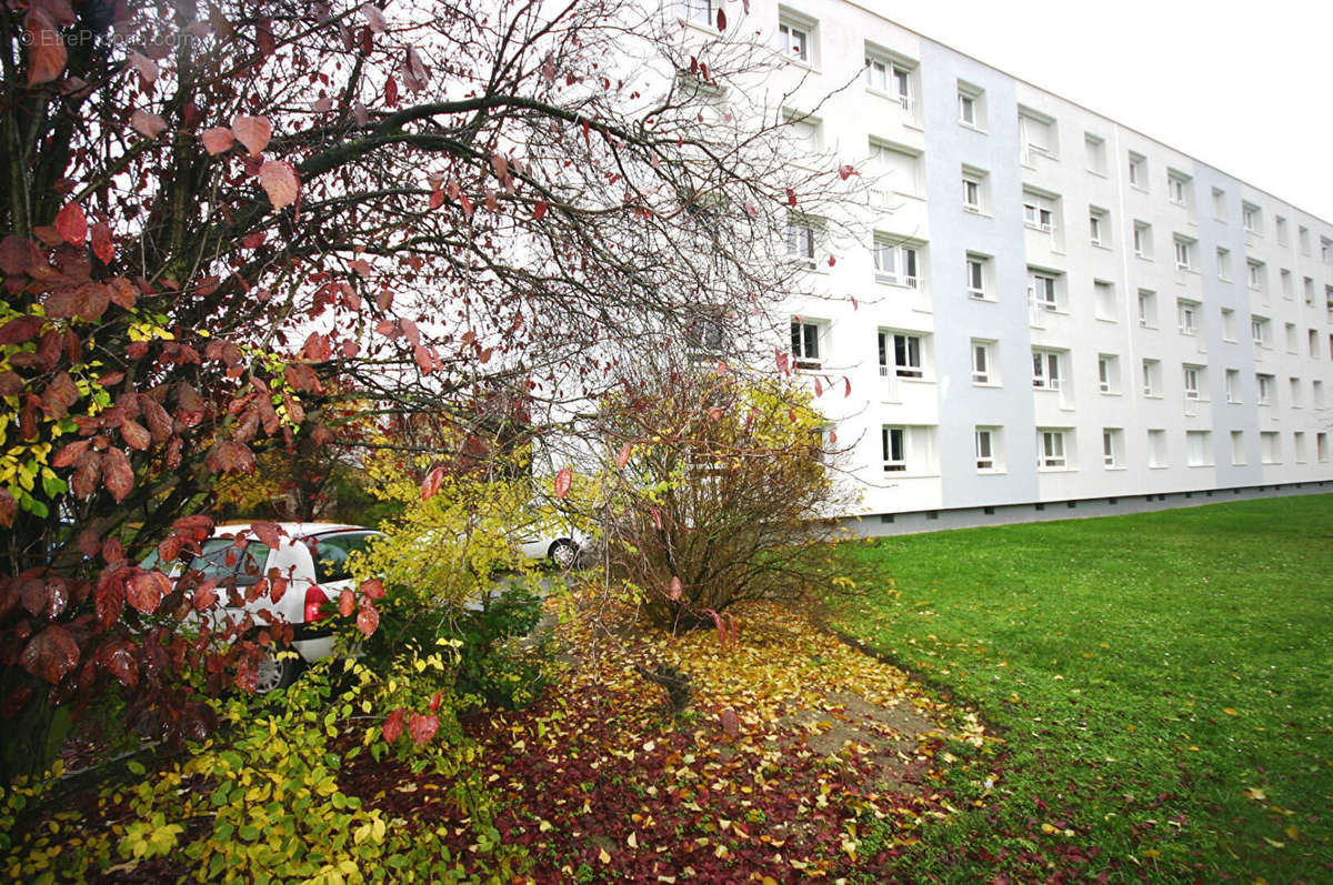 Appartement à HOUILLES