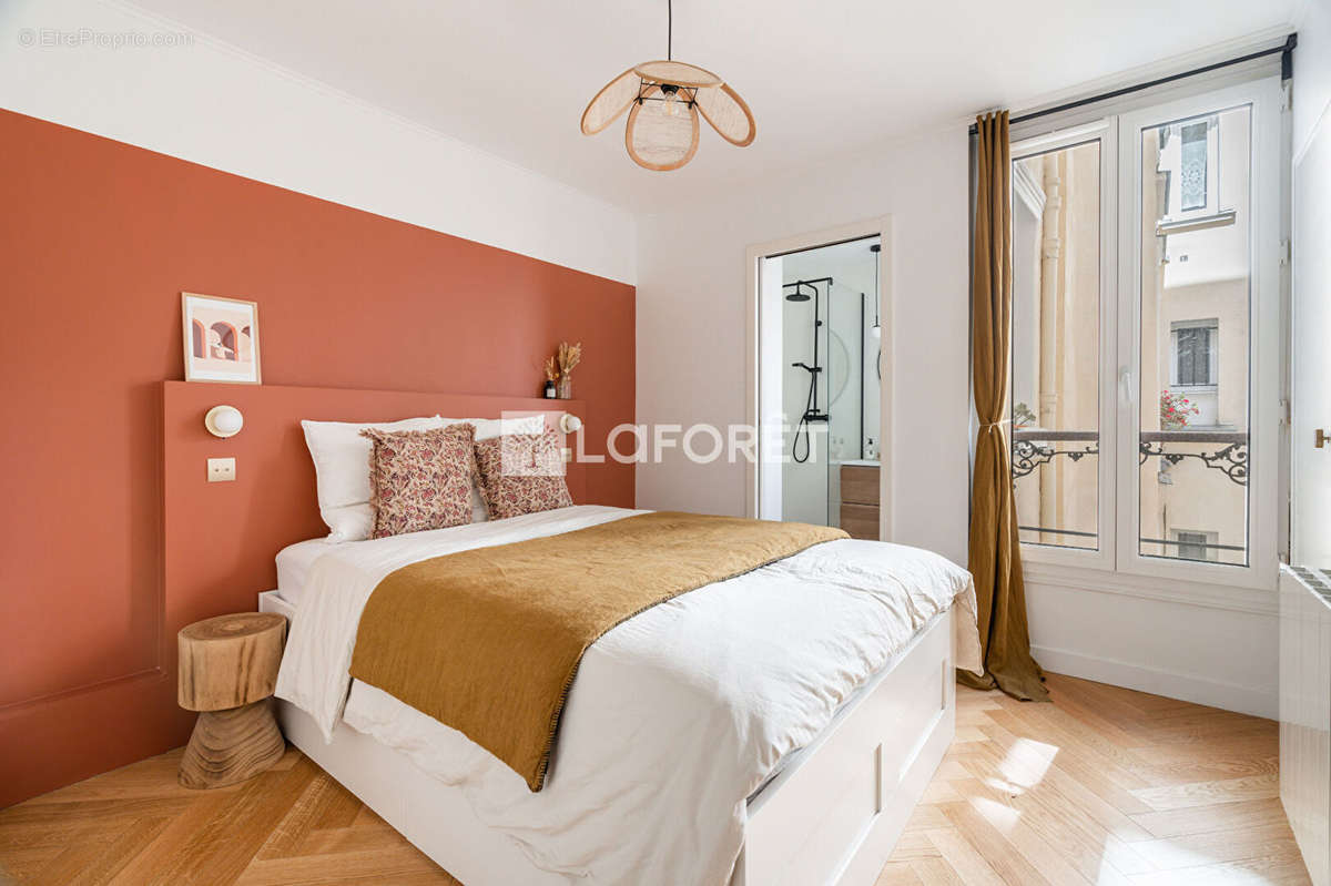 Appartement à PARIS-17E