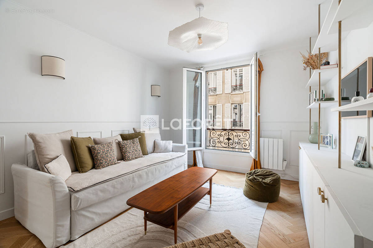 Appartement à PARIS-17E