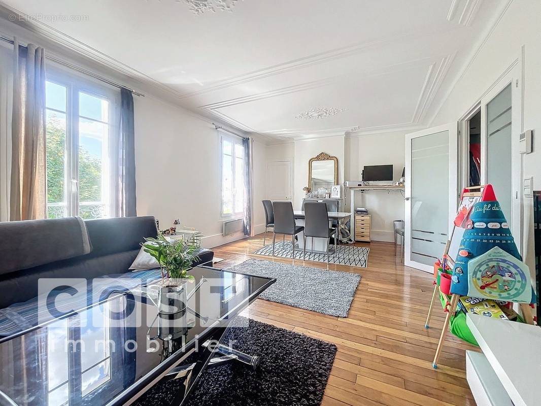 Appartement à ASNIERES-SUR-SEINE