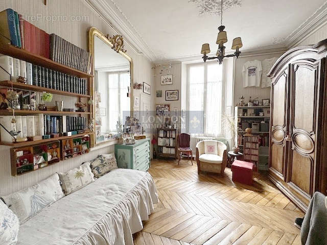 Appartement à VERSAILLES