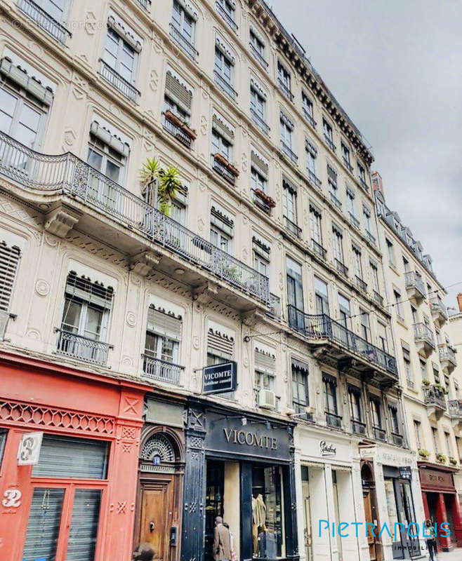 Façade Immeuble - Appartement à LYON-2E