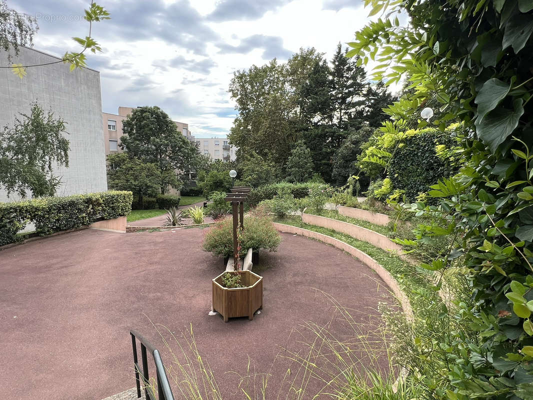 Appartement à MAISONS-ALFORT