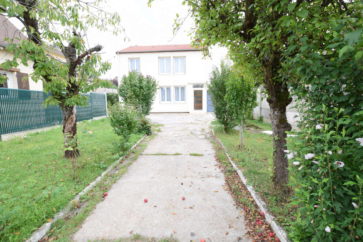 Maison à RAMBOUILLET