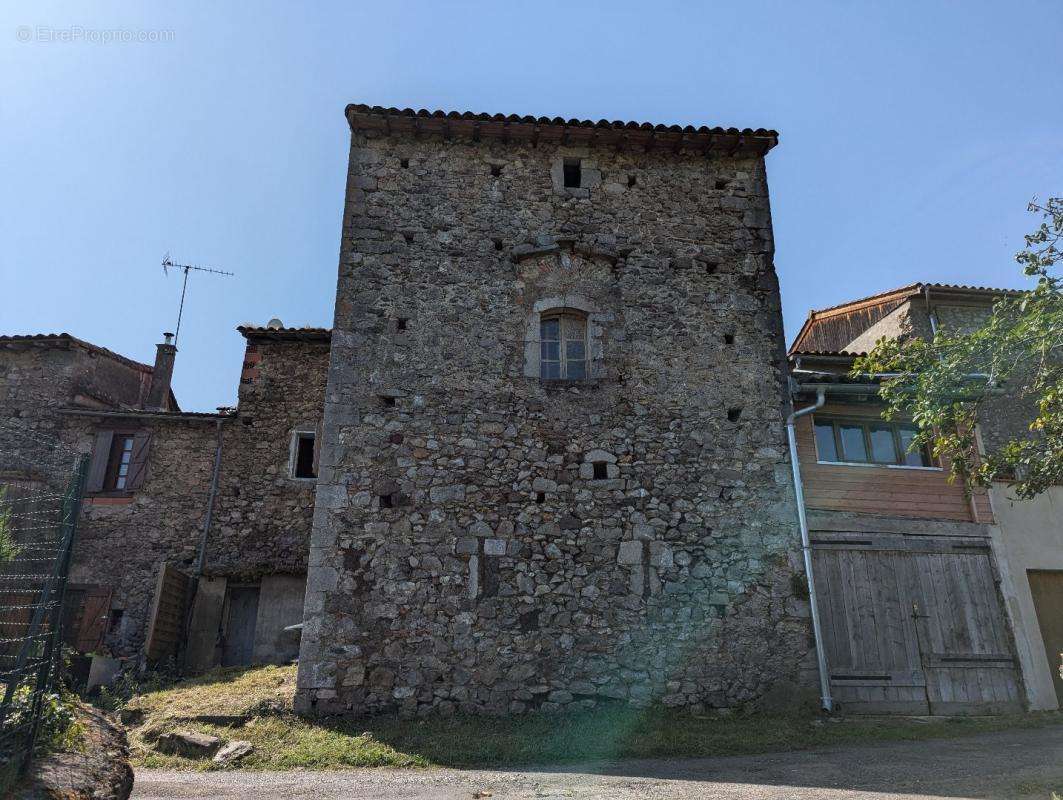 Maison à MONTJOIE-EN-COUSERANS