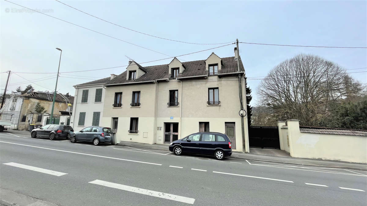 Appartement à VILLEBON-SUR-YVETTE