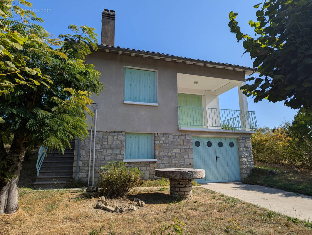 Maison à SAINT-LAURENT-LES-TOURS