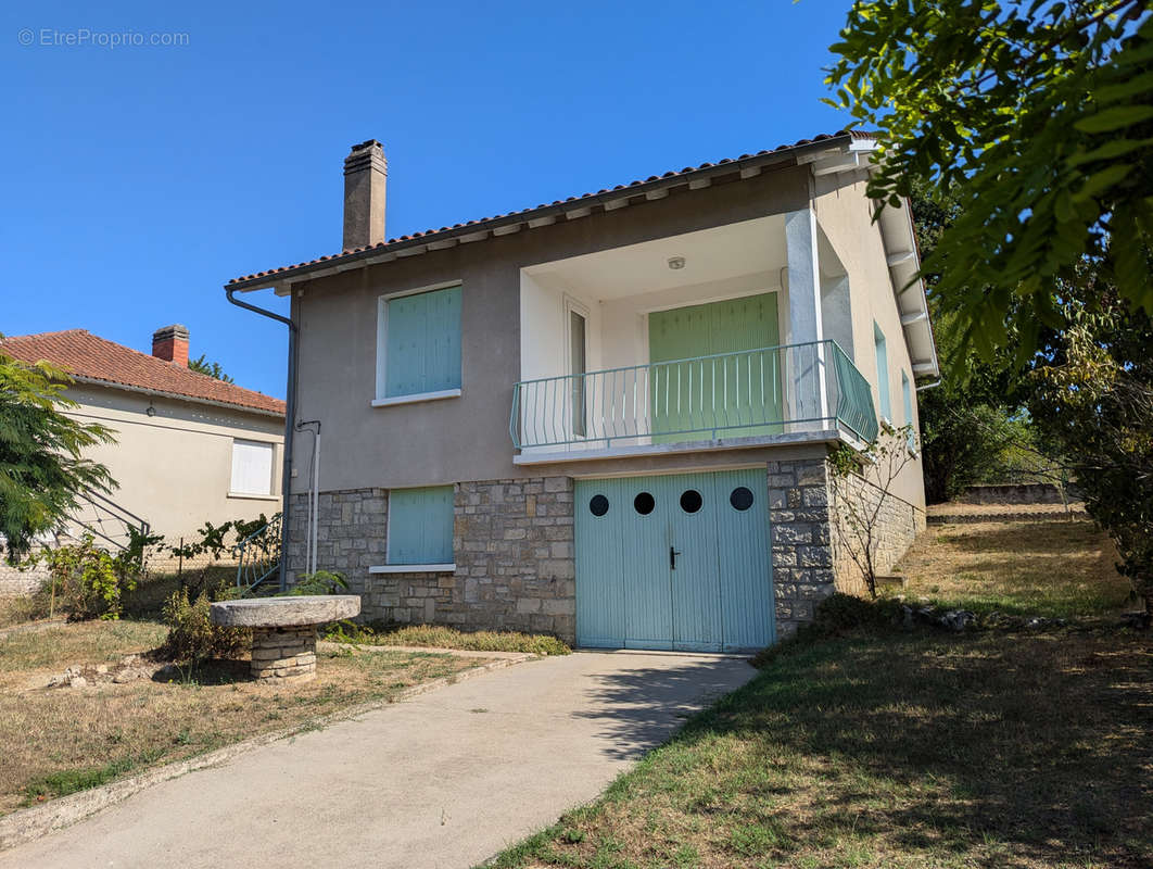 Maison à SAINT-LAURENT-LES-TOURS