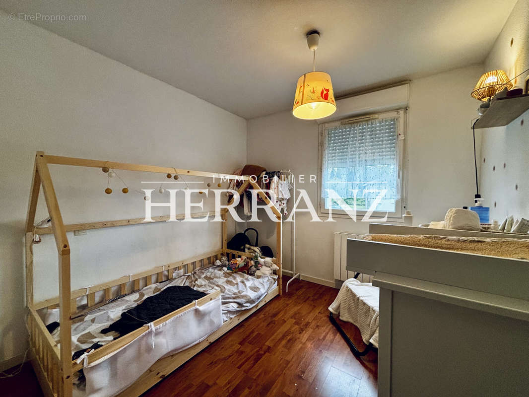 Appartement à COUTRAS