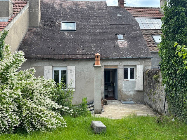 Maison à LORMES