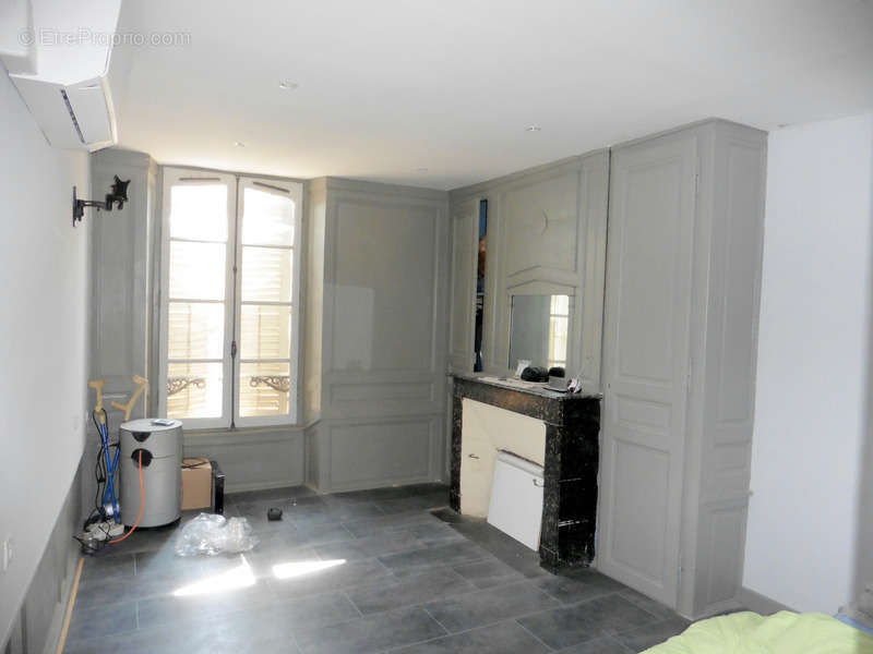 Appartement à VILLENEUVE-L&#039;ARCHEVEQUE