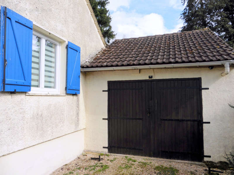 Maison à VILLECHETIVE