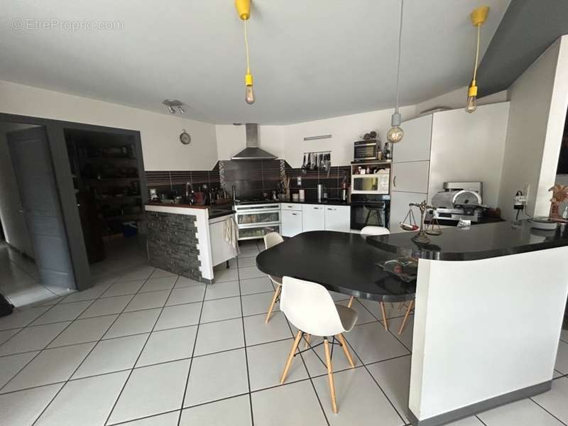 Appartement à AIX-LES-BAINS