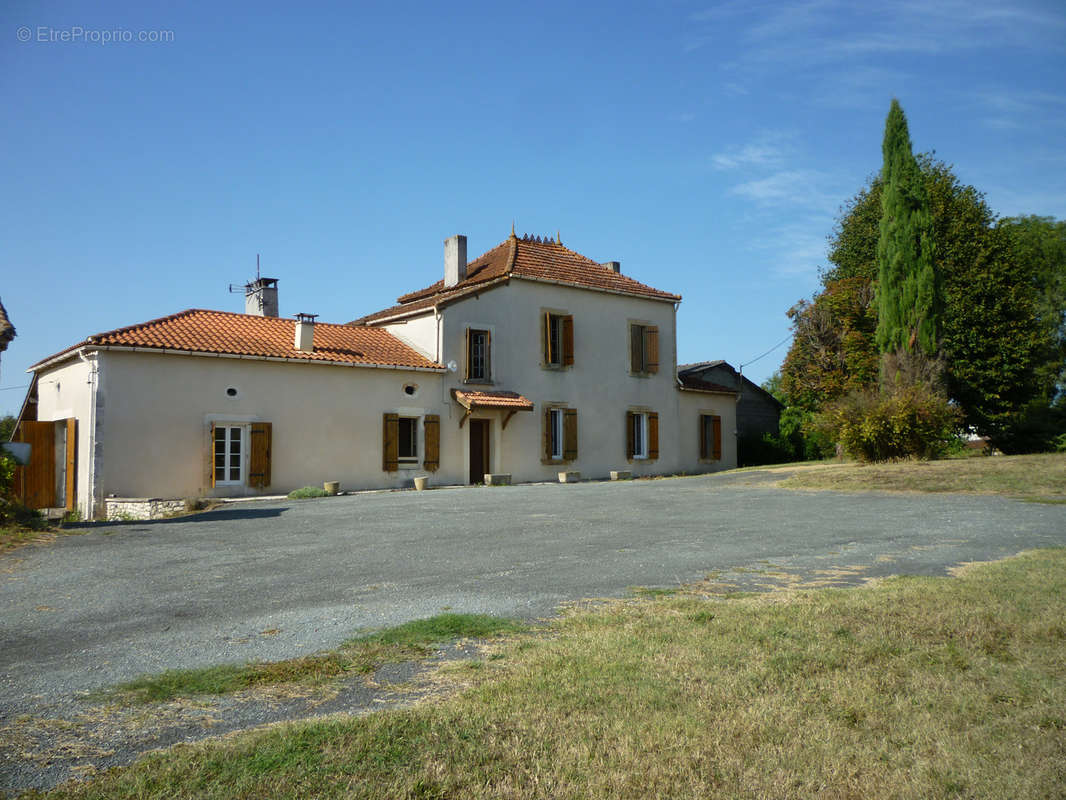 Maison à MONSEGUR