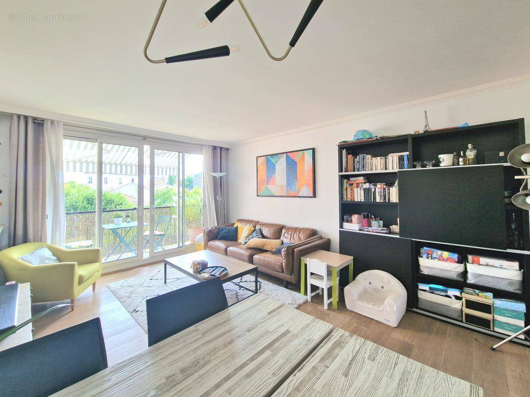 Appartement à LE PERREUX-SUR-MARNE