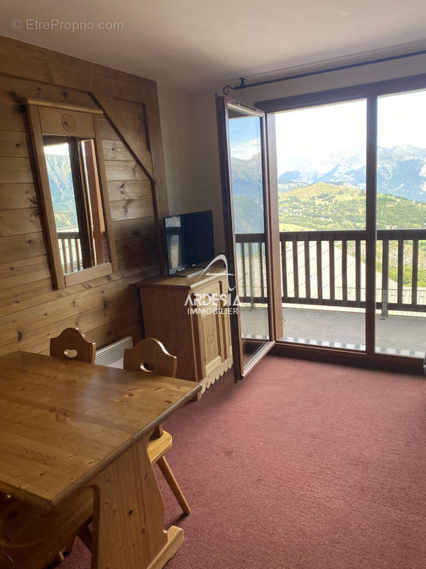 Appartement à LE CHATEL