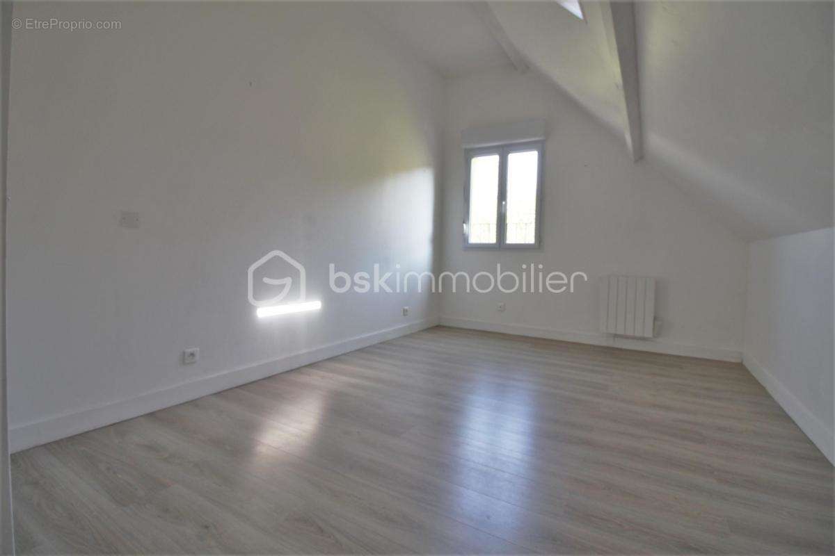 Appartement à BONNIERES-SUR-SEINE