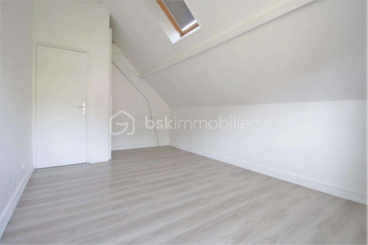 Appartement à BONNIERES-SUR-SEINE