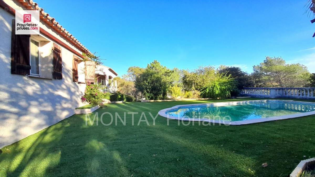 Maison à ROQUEBRUNE-SUR-ARGENS