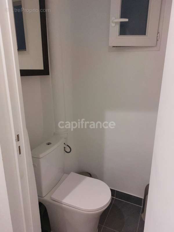 Appartement à PARIS-1E