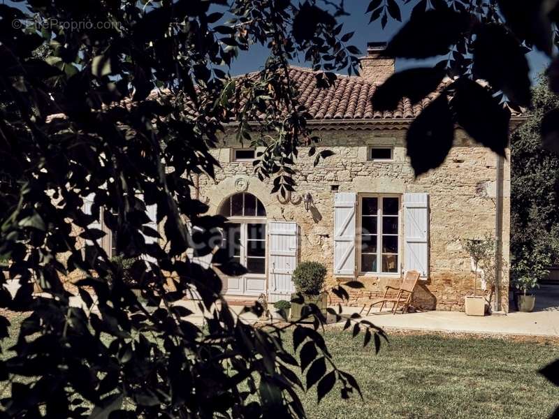 Maison à POUPAS