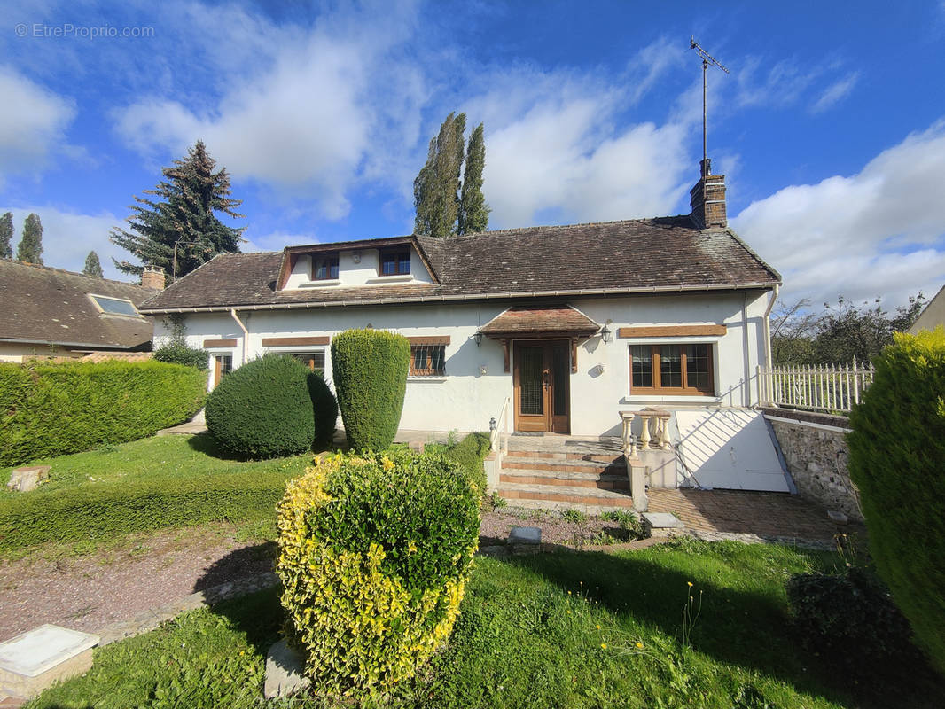 Maison à ALLONNE