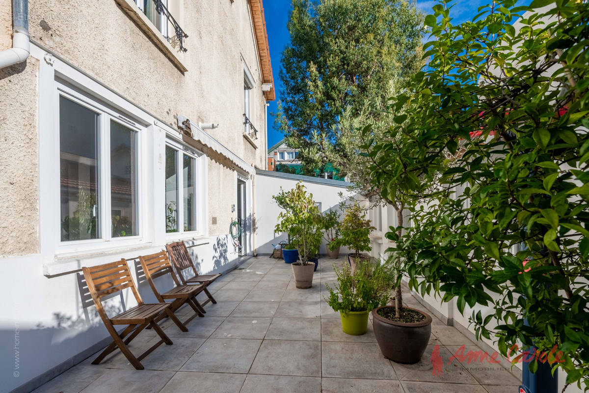 Appartement à SAINT-MAUR-DES-FOSSES